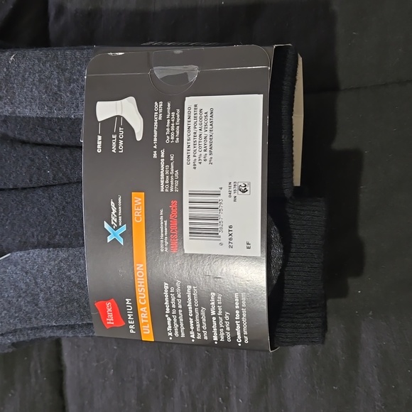NWT Hanes Ultra Cushion Socks - Picture 2 of 2